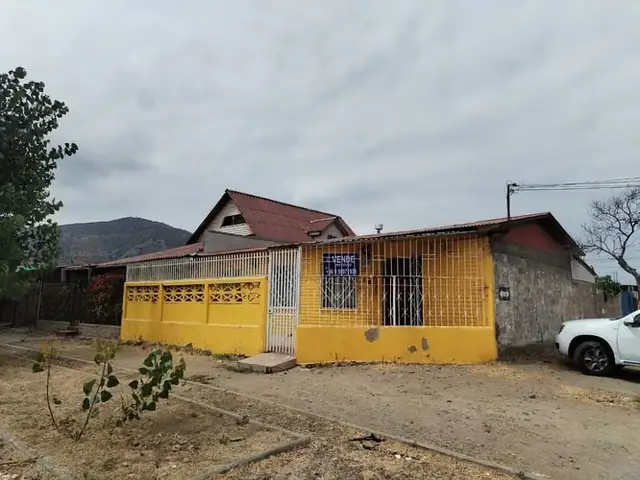 Casa esquina en La Calera